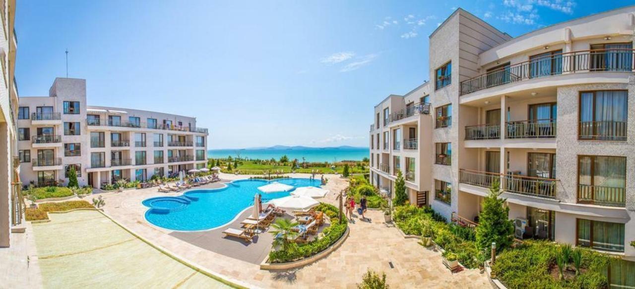 Diamond Apartment №1 - Relax Holiday Views Sea And Pool ブルガス エクステリア 写真