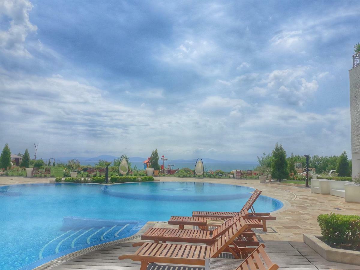 Diamond Apartment №1 - Relax Holiday Views Sea And Pool ブルガス エクステリア 写真